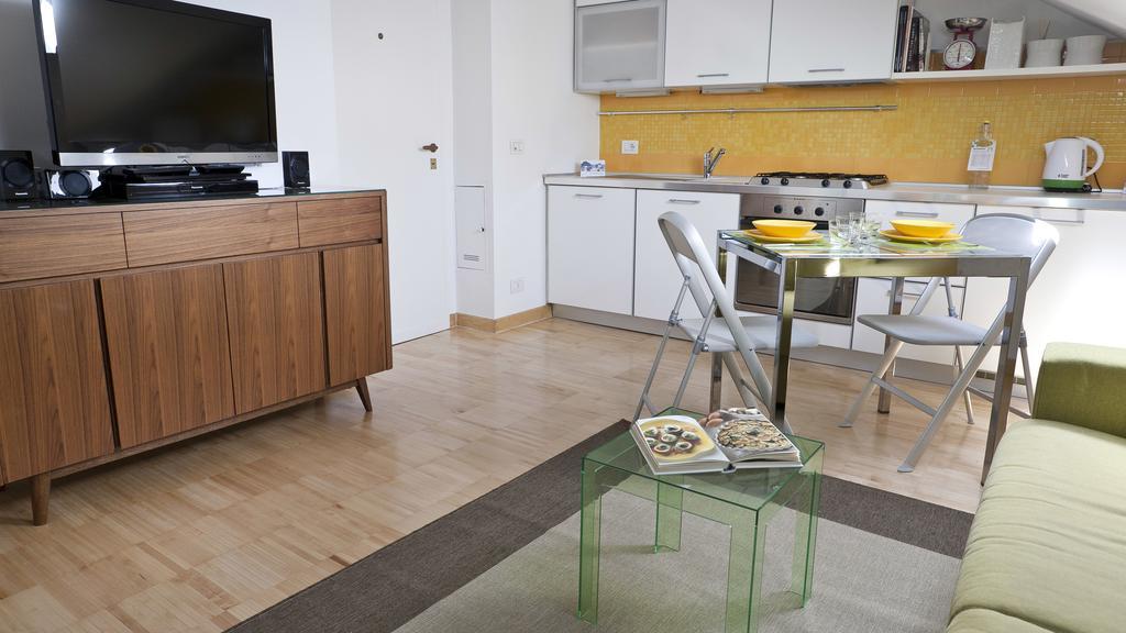 Italianway - Alessi 10 Apartment Милано Екстериор снимка