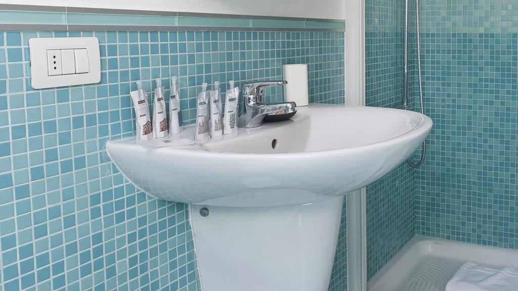 Italianway - Alessi 10 Apartment Милано Екстериор снимка